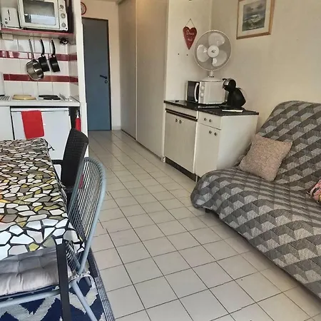 Apartment Studio Pour 2 Personnes + Bebe